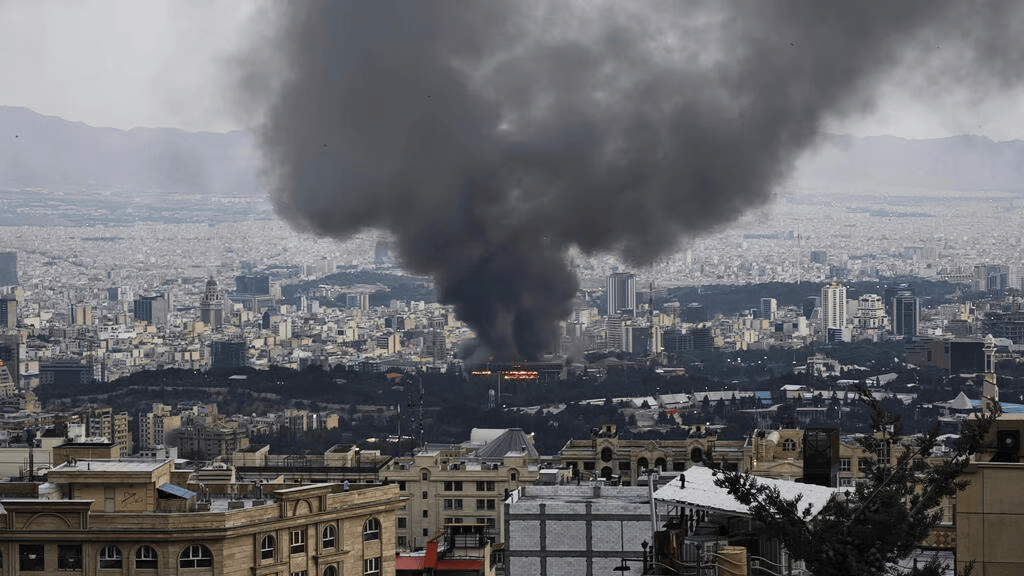 大/小球_以军飞行员披露空袭伊朗幕后：当天接行动指令大/小球，一个字也不能和家人说