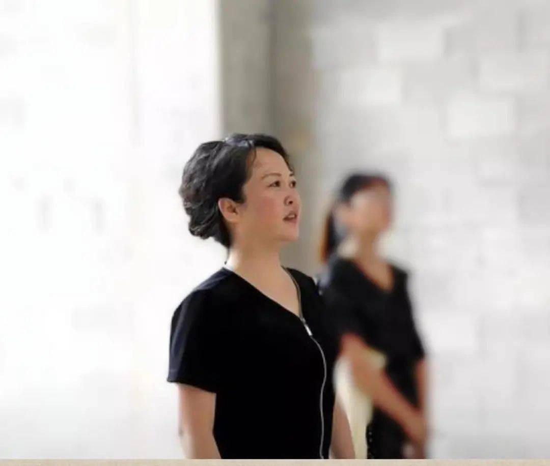 尤文图斯v外傣_贵州一落马女干部被双开尤文图斯v外傣，通报称其搞权色交易，违规收受礼品礼金