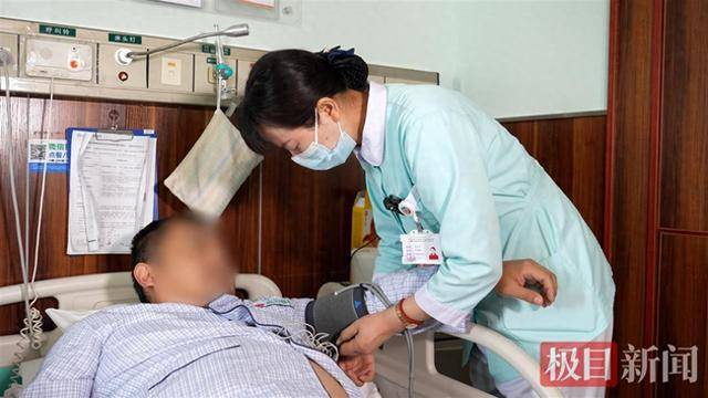 皇冠信用盘登3_一天两包烟、顿顿吃外卖皇冠信用盘登3!40岁男子血管堵得一塌糊涂