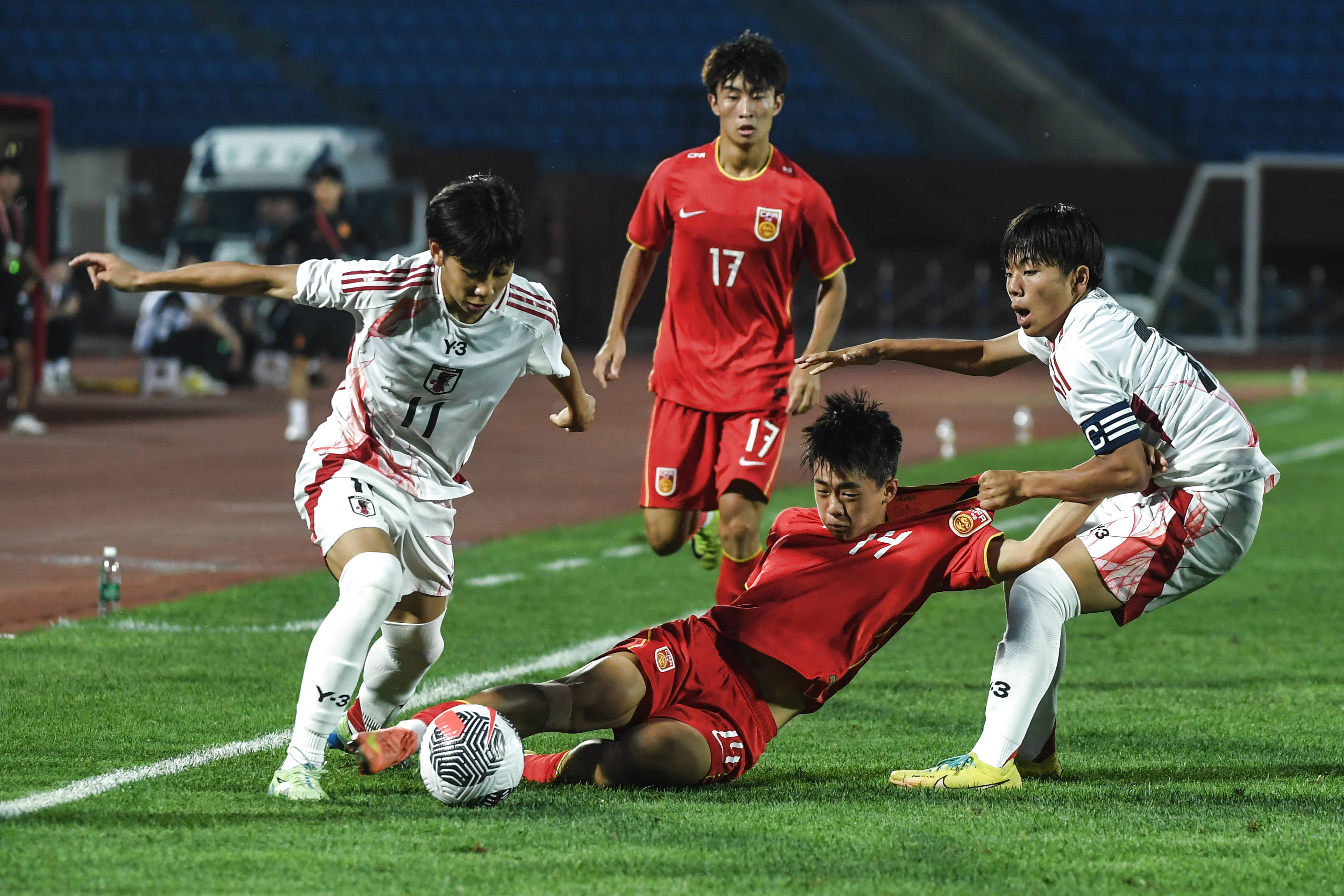 萨尔格里斯VS咸仑斯巴坦_沈阳国际足球锦标赛:中国U16队平日本U16队