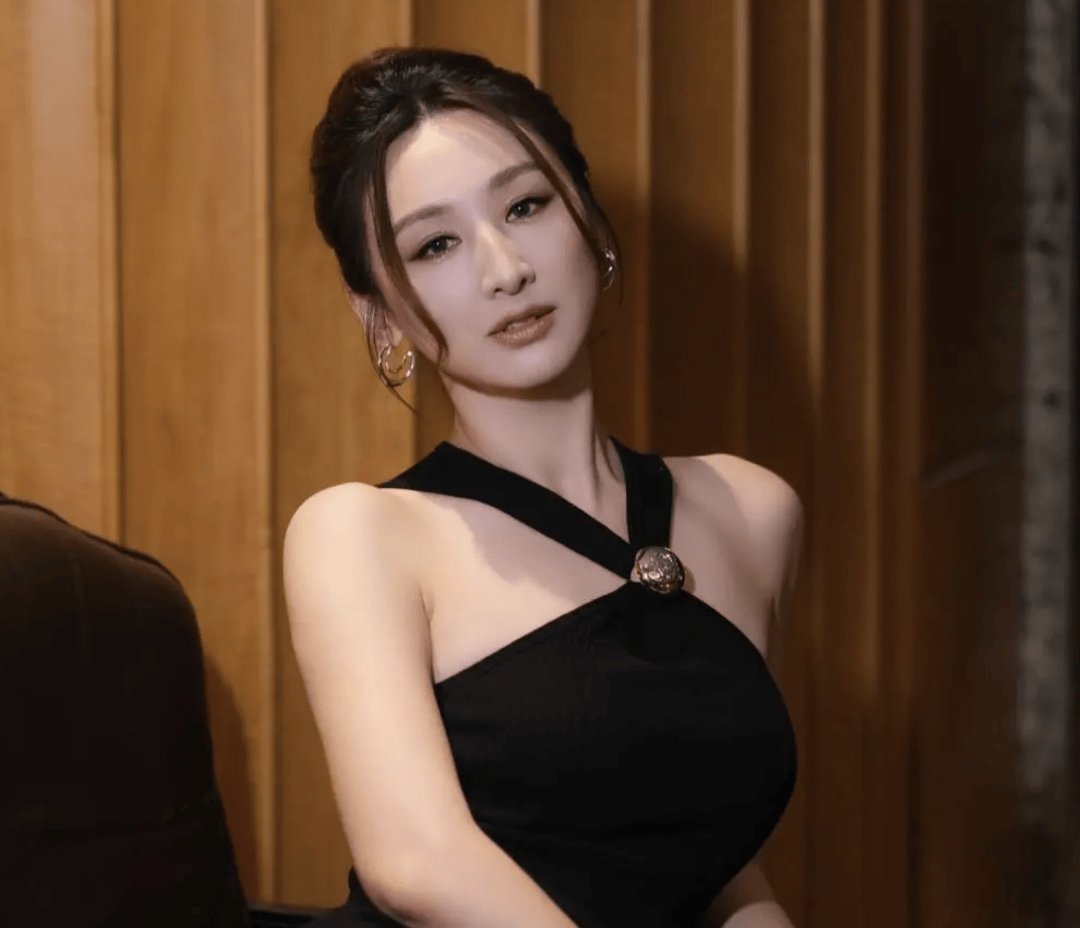 萨索洛VS那不勒斯_知名女演员自曝曾患精神疾病萨索洛VS那不勒斯！《新闻女王》拍摄期间曾发病：很接近死亡的感觉