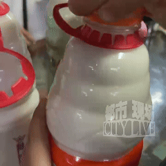 世俱杯四强分析_“开盖后发现有蛆世俱杯四强分析，再开一瓶，还是有蛆…”娃哈哈回应→