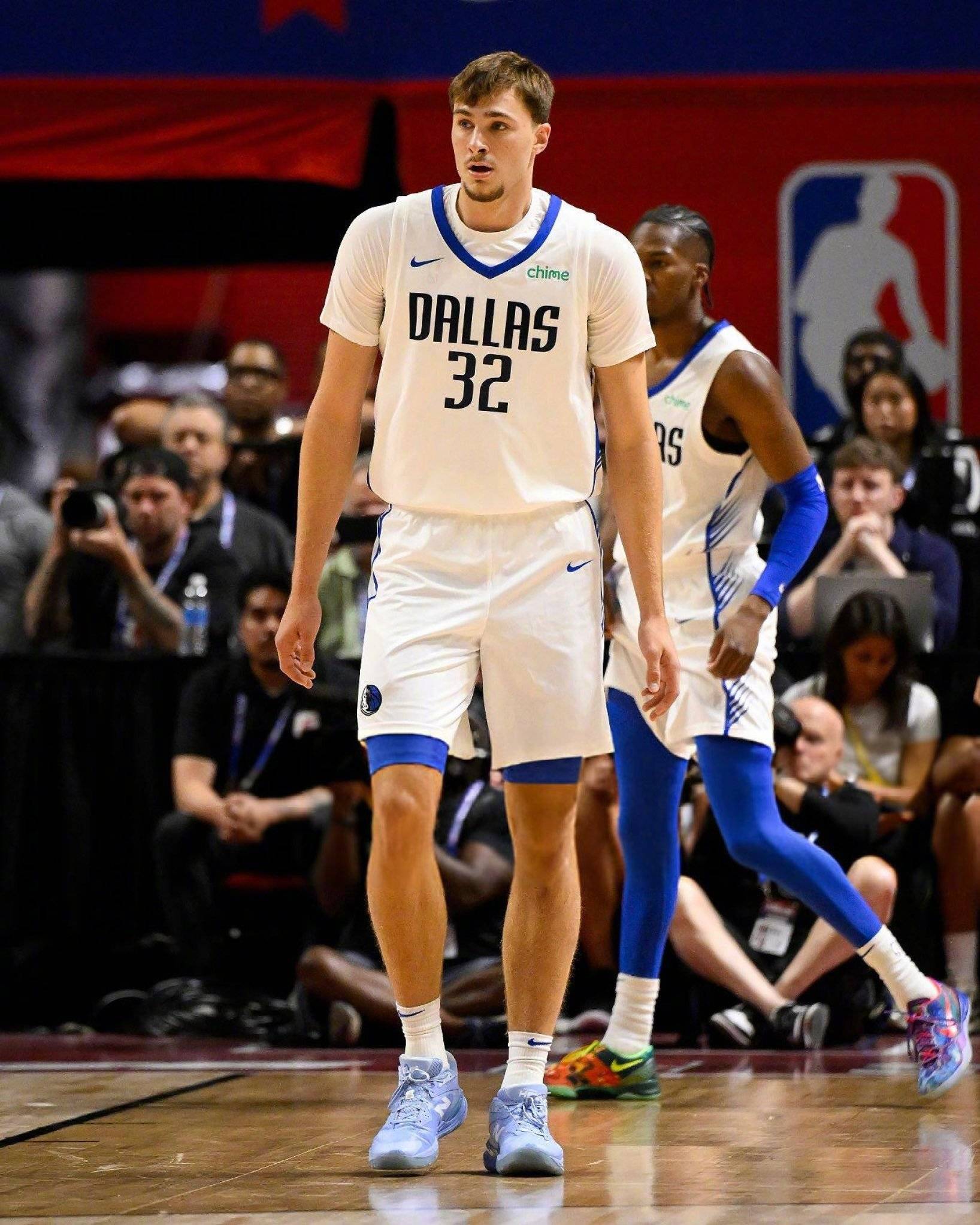 皇冠信用网代理_夏联首日综述：弗拉格10+6+4力擒湖人 榜眼探花同时缺阵