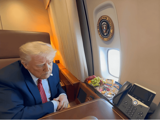 皇冠登一登二登三区别_演都不演了！当着非洲领导人面皇冠登一登二登三区别，特朗普直言：你们报名字和国家就可以了