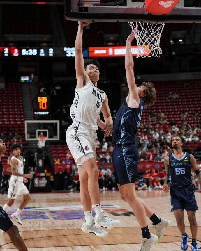 介绍个信用網网址_杨瀚森背靠背10+5+5失误 夏联次战开拓者遭灰熊逆转