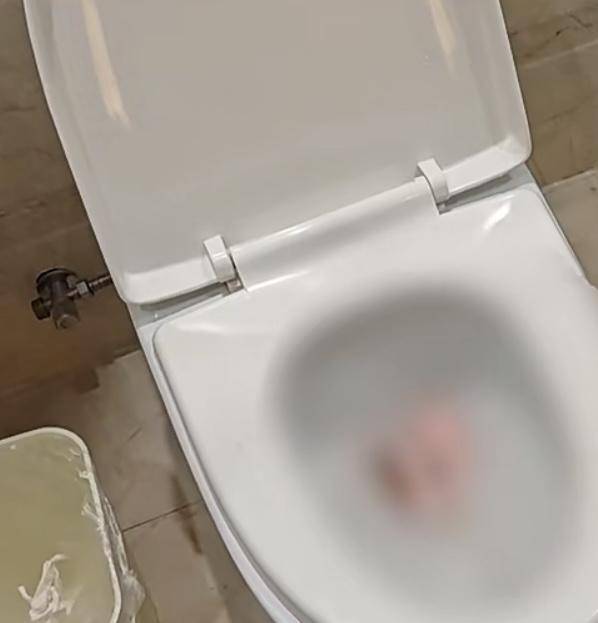 皇冠信用网登3代理_上海一维也纳酒店被曝浴巾里掉出情趣用品皇冠信用网登3代理!门店称不清楚来源