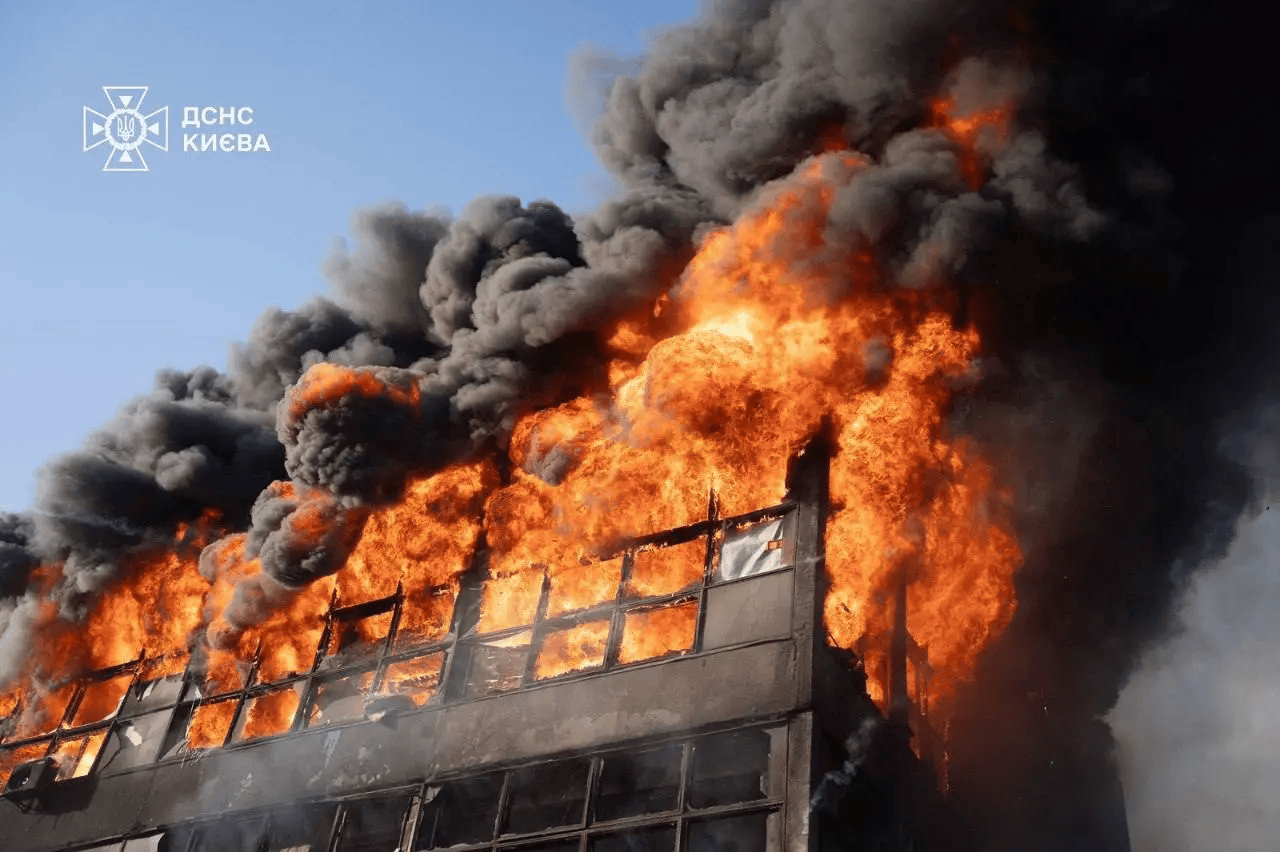 皇冠信用盘需要押金吗_开炸！俄高超弹出击皇冠信用盘需要押金吗，6万架无人机库存充足，乌克兰度过艰难一夜