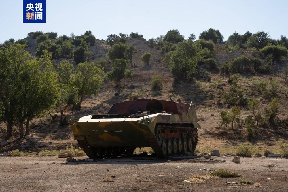 皇冠信用網会员如何申请_以军称突袭叙利亚南部军事据点 缴获3吨武器