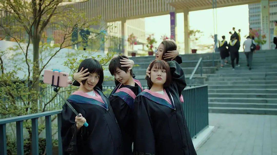 皇冠足球平台在哪里注册_“在走廊偶遇都会尴尬”皇冠足球平台在哪里注册，00后大学舍友咋成了最熟悉的陌生人