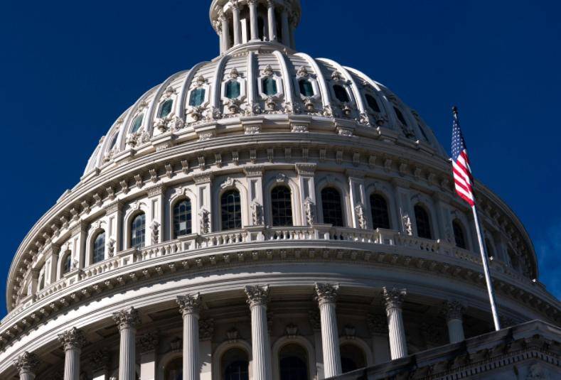 皇冠信用网会员开户_惊险通过！51比48皇冠信用网会员开户，美国国会通过特朗普提案，美媒斥其将世界霸权拱手让给中国