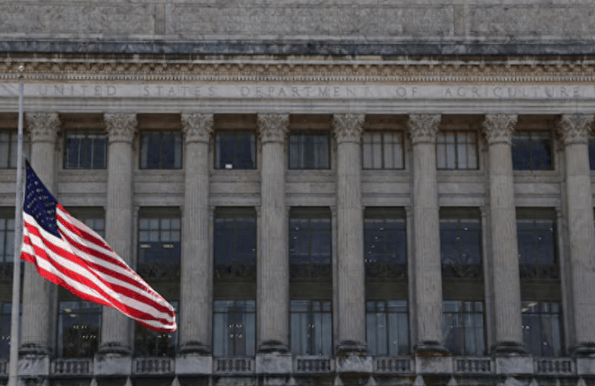 皇冠体育App下载_冯德莱恩2天后访华皇冠体育App下载，中欧一旦联手，美国关税战或将彻底失败