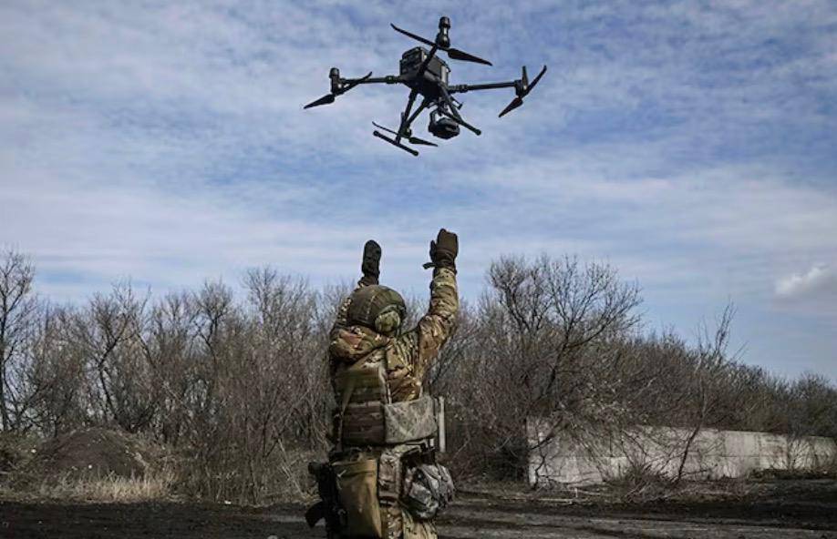 皇冠信用网代理申请_“铁将军”扎卢日内的预测：乌克兰再不改皇冠信用网代理申请，俄乌冲突打到2034年