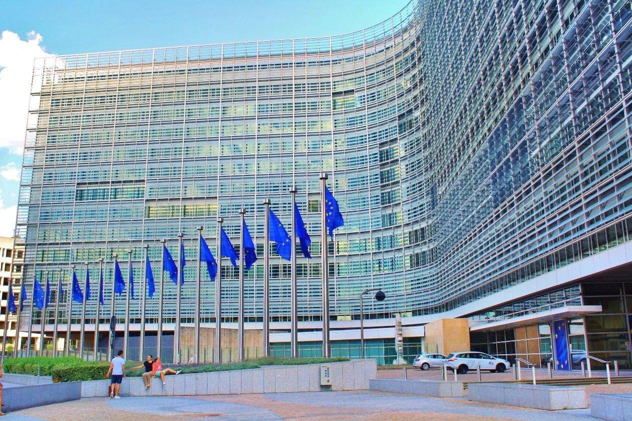 皇冠信用网登2登3_访华结束皇冠信用网登2登3，冯德莱恩离开北京，头一次把姿态放的这么低，临行前她给美方留了句话，意味深长