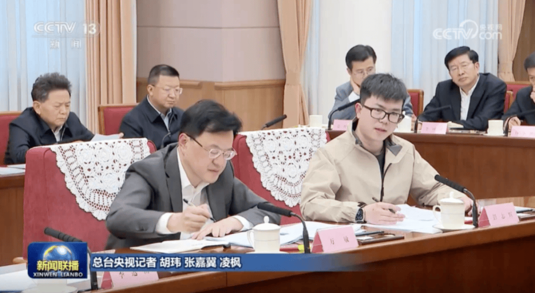 皇冠信用网怎么弄_14天市值暴涨234亿元皇冠信用网怎么弄，7次提示风险！280万粉丝博主的公司出手，拟豪掷21亿元！背后大佬是华为前副总裁