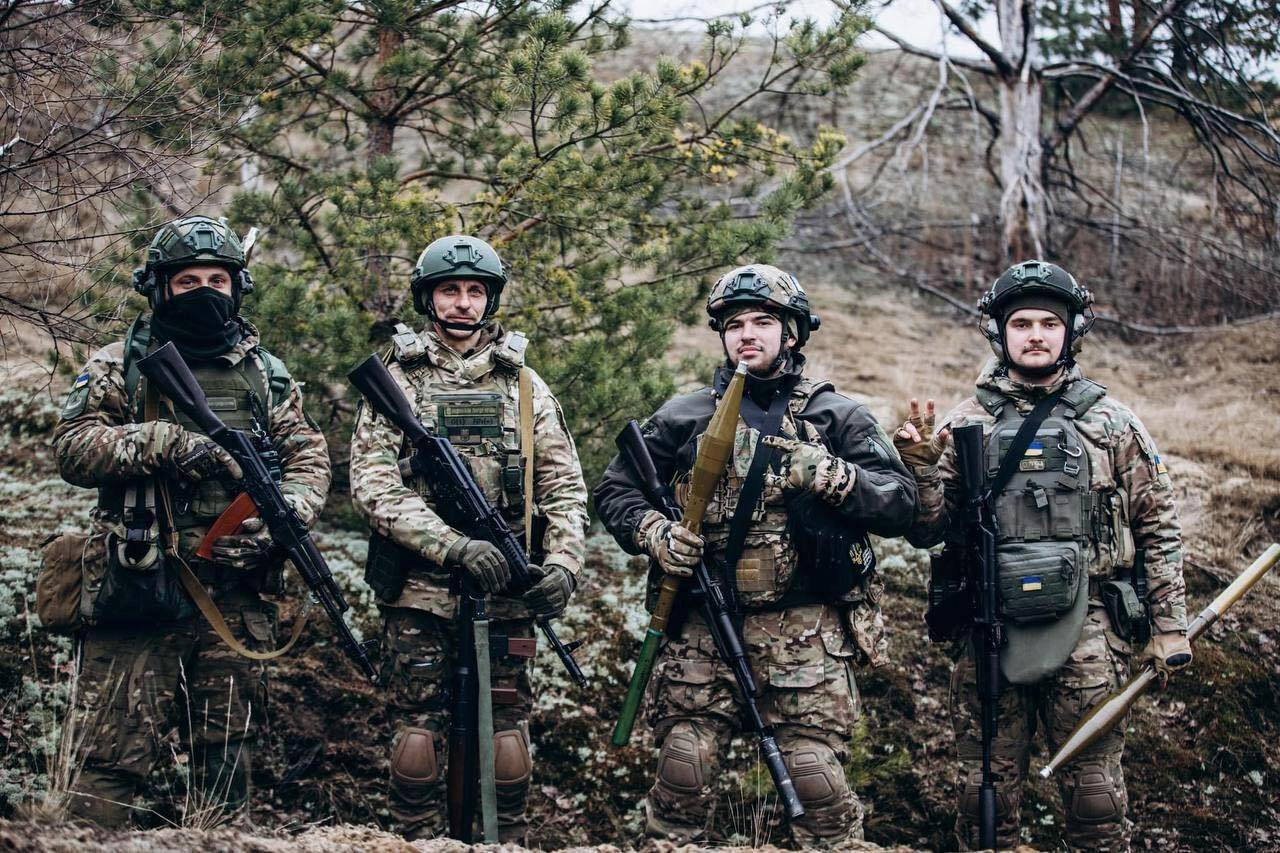 皇冠信用网会员开户_泽连斯基捅马蜂窝皇冠信用网会员开户，副司令被抓，10万大军调转枪口进军基辅造反？