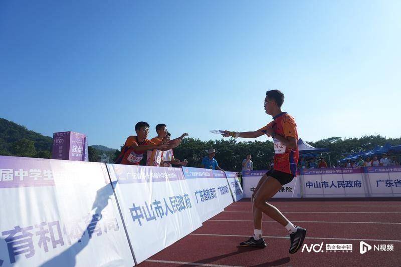 皇冠信用网代理_再破纪录皇冠信用网代理！中山李依频摘得女子50米自由泳金牌