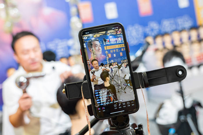 皇冠信用網可以占几成_被证监会立案的“假发大王”瑞贝卡遇到了什么麻烦皇冠信用網可以占几成？