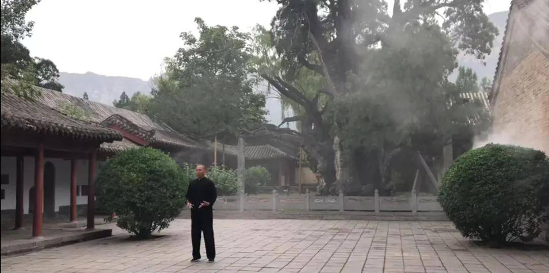 体育皇冠信用网_寻找释延鲁:十年前举报释永信的他体育皇冠信用网,如今去哪了?