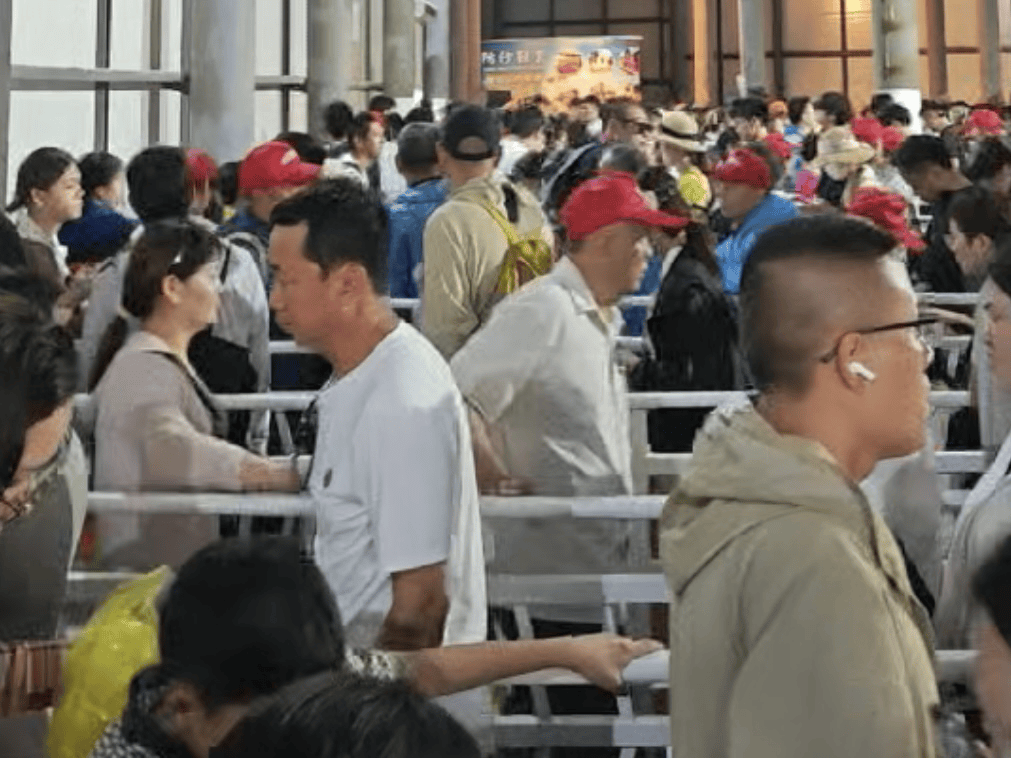 皇冠登3管理出租_内蒙古遇1959年来最强降水皇冠登3管理出租,有游客滞留沙漠近三小时