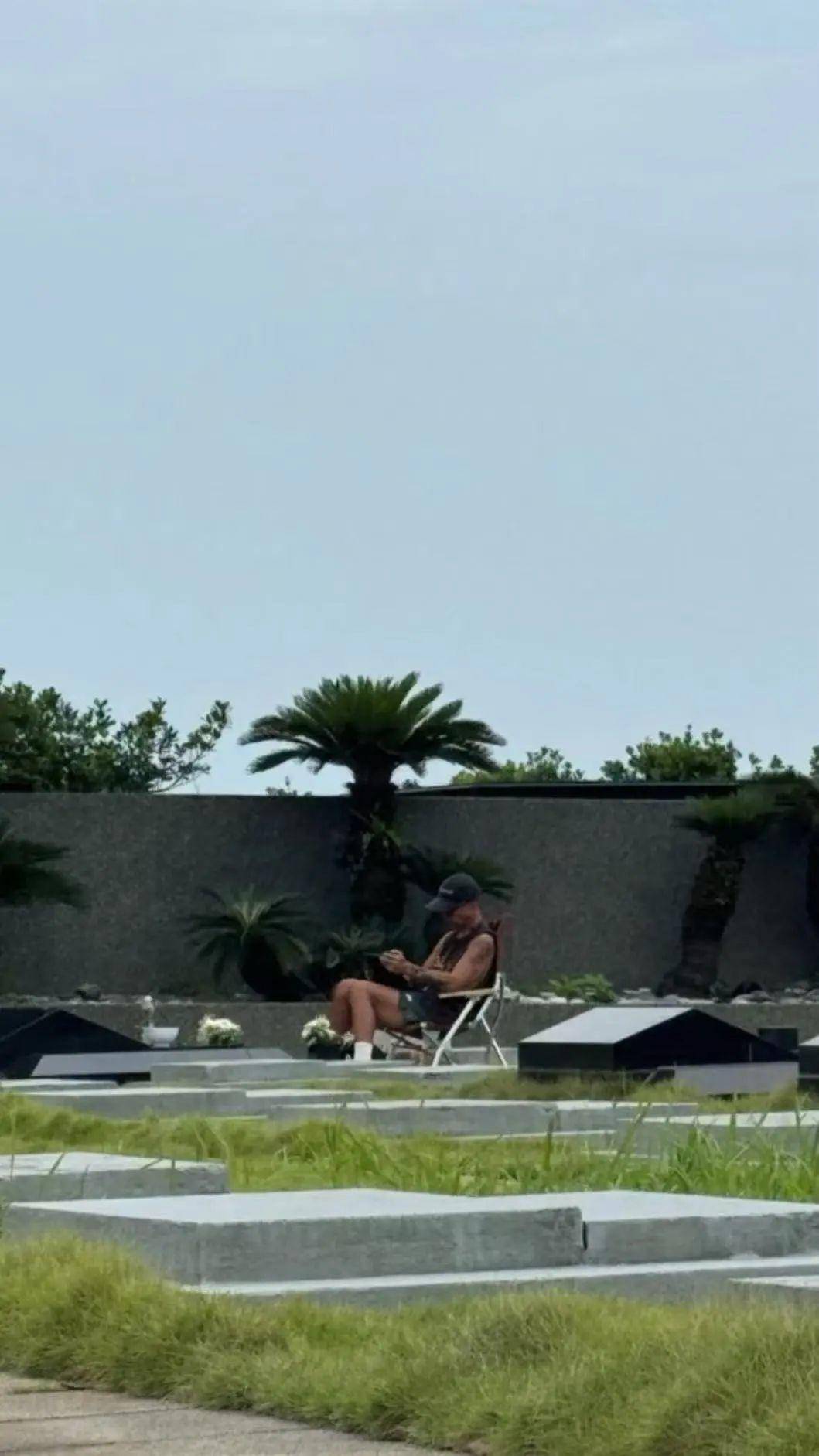 皇冠信用盘代理占成_24岁女生酷似大S走红:没整容