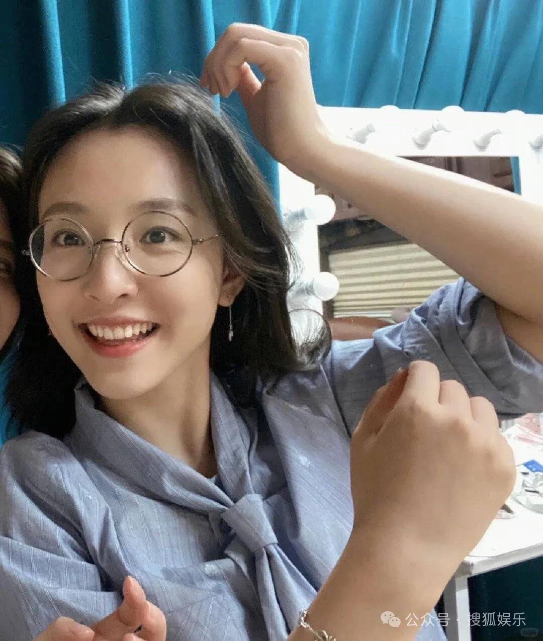 皇冠代理联系方式_离婚三年又被拍到亲密逛超市皇冠代理联系方式，他俩这是纯带娃还是真复合了？