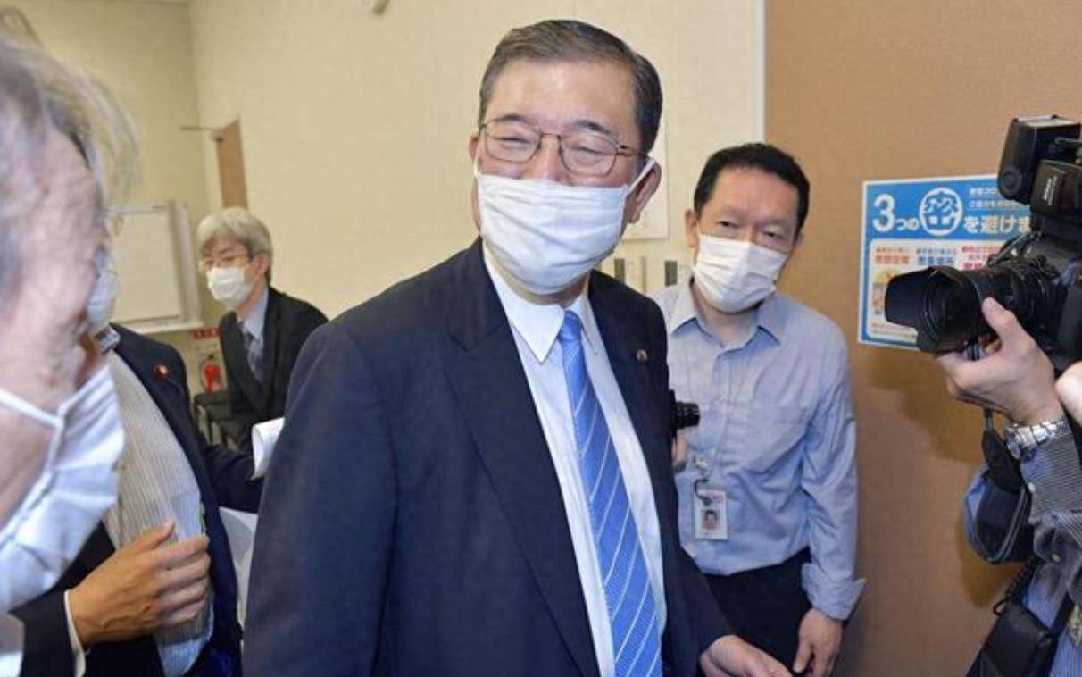 皇冠信用網开户_钓鱼岛局势升级皇冠信用網开户，中日舰艇对峙，战败投降80周年，石破茂为何保持沉默？