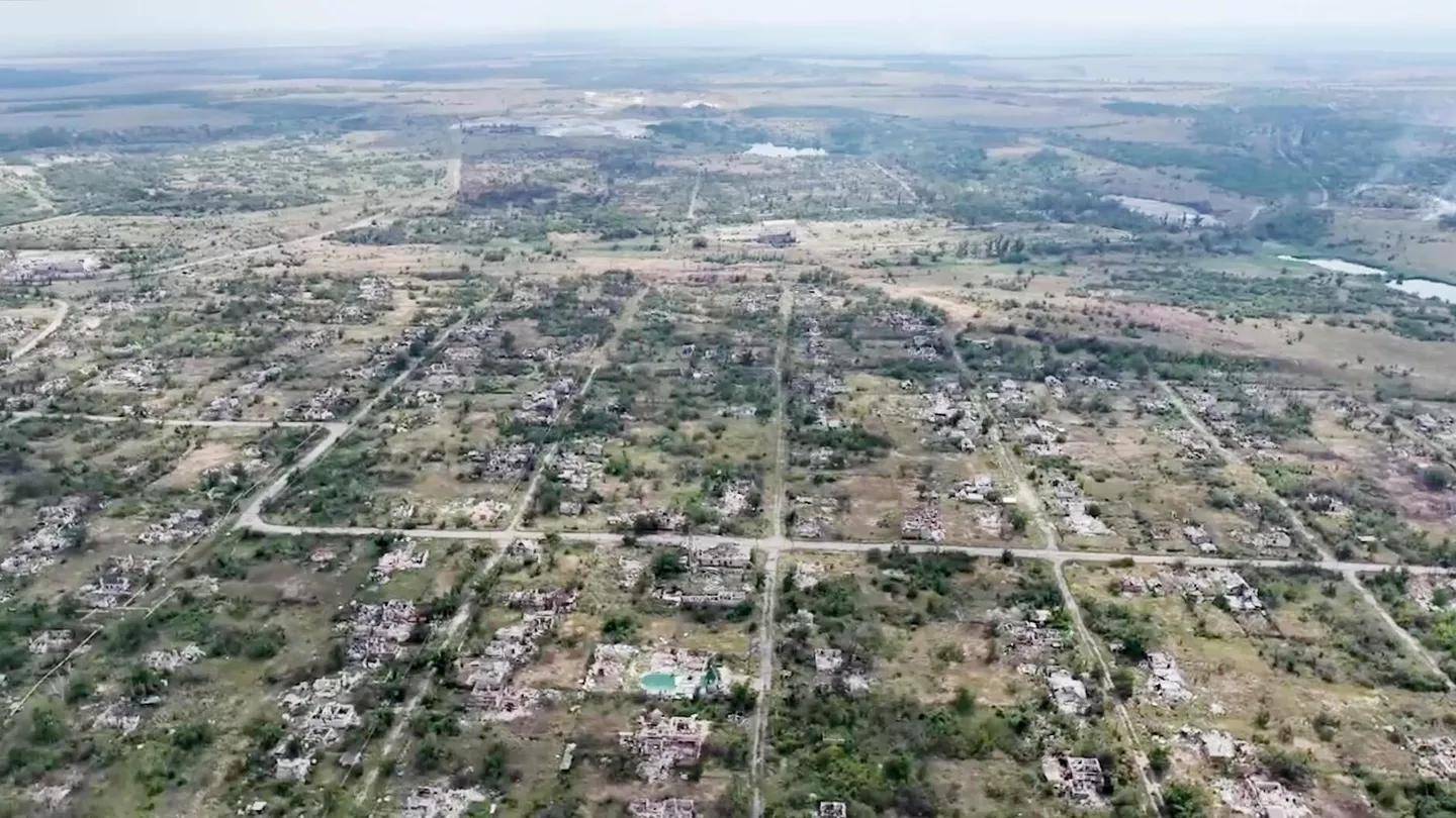 皇冠信用网登3代理注册_决战打响皇冠信用网登3代理注册,乌克兰被爆逃兵40万,泽连斯基豪赌失败,大结局来了?