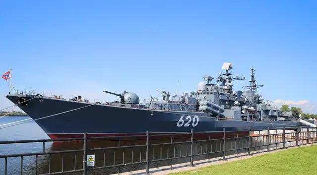 皇冠信用盘登2代理_日媒爆料：中国海军130mm舰炮咆哮皇冠信用盘登2代理！强势驱离侵入的日本驱逐舰！