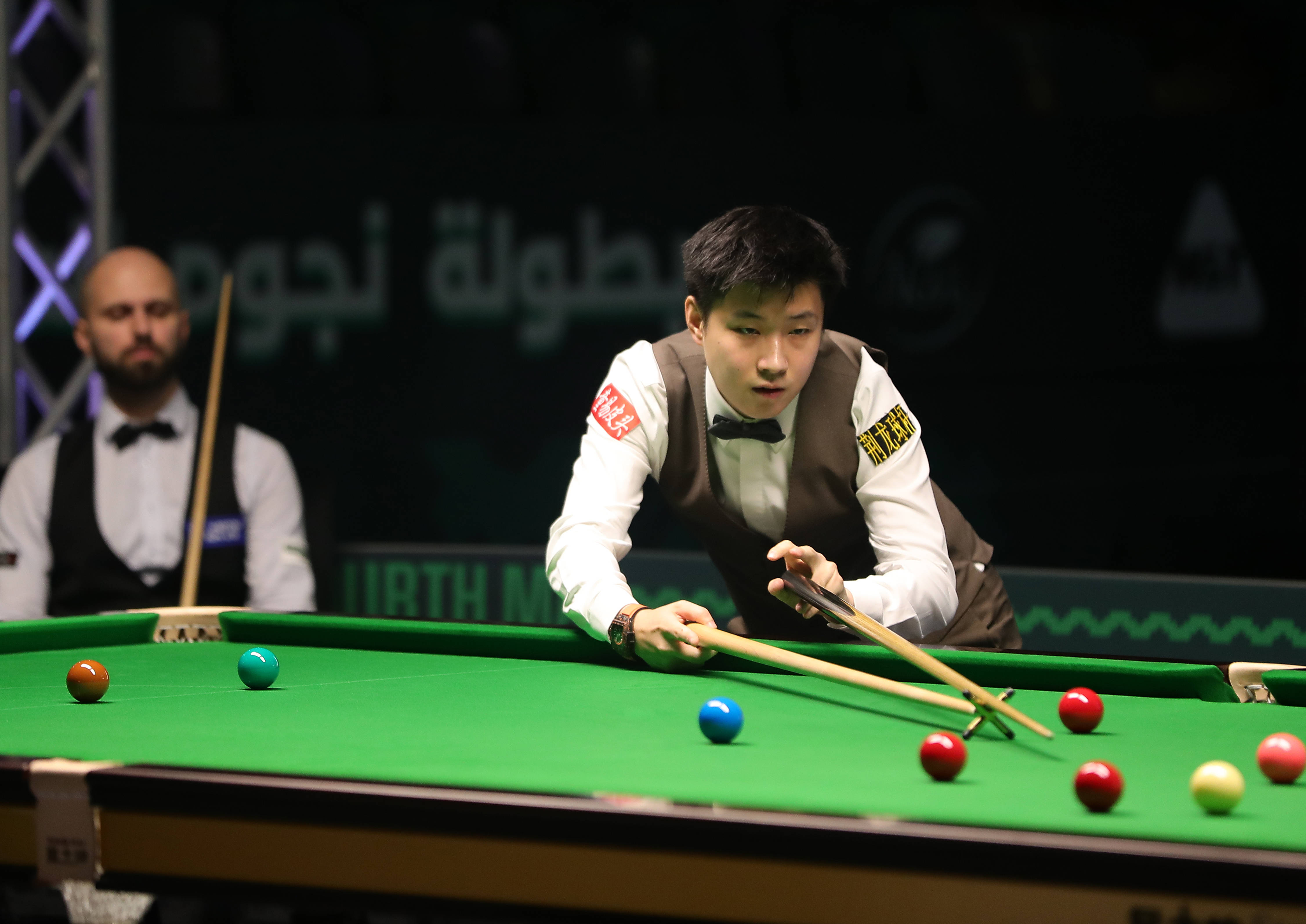 皇冠信用最新地址_（体育）斯诺克——沙特大师赛：赵心童晋级16强