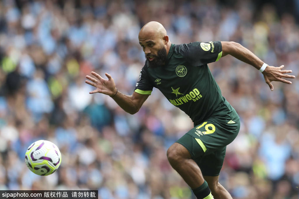 皇冠信用网会员开户申请_曼联小将科内头部撞击事件揭秘：意外背后的竞技精神与未来希望