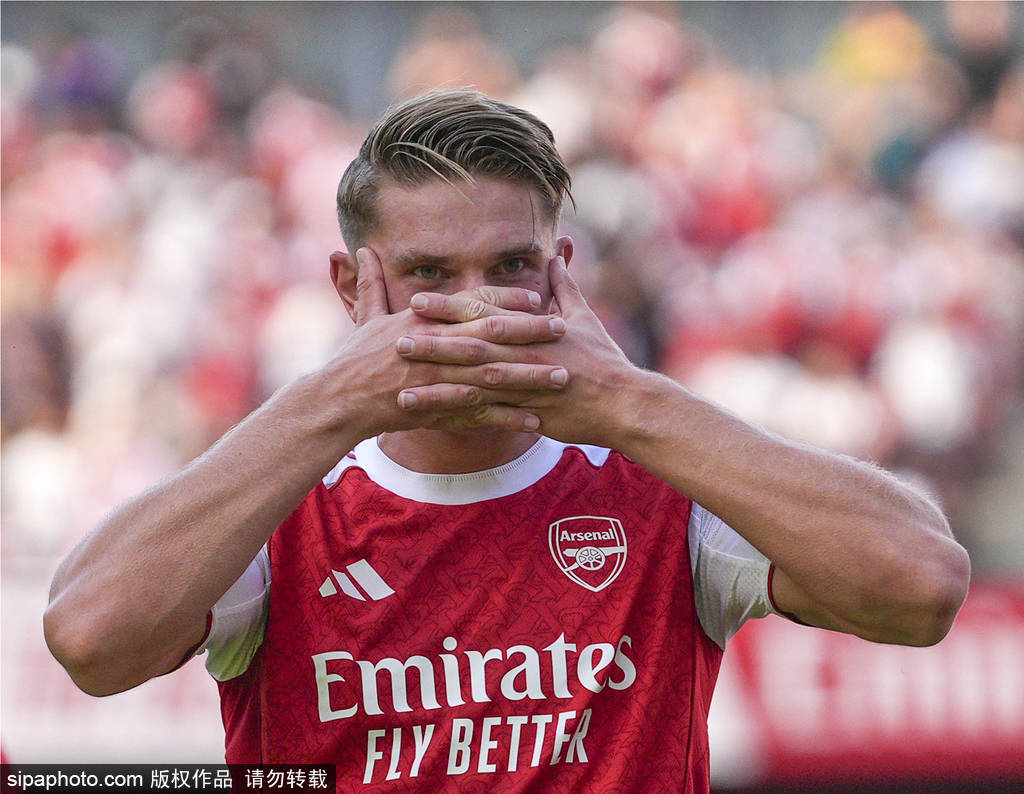 皇冠登1登2登3代理_观战台:利物浦打响英超揭幕战 曼联枪手锋线天团火拼