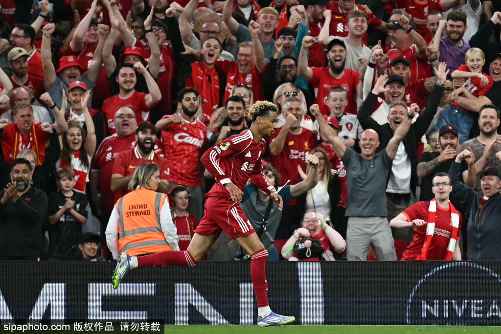 皇冠信用网会员_英超揭幕战-埃基蒂克传射萨拉赫破门 利物浦4-2伯恩茅斯