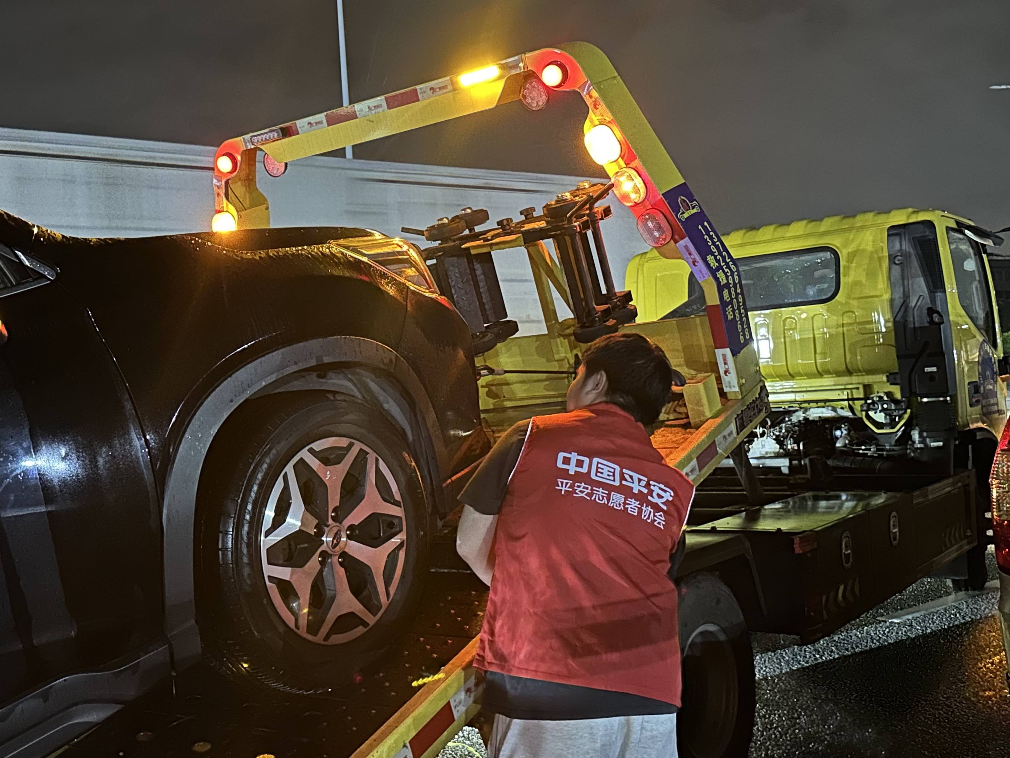 皇冠信用網会员开户申请_佛山暴雨致超1300保险案件皇冠信用網会员开户申请,保险公司开启快速理赔通道