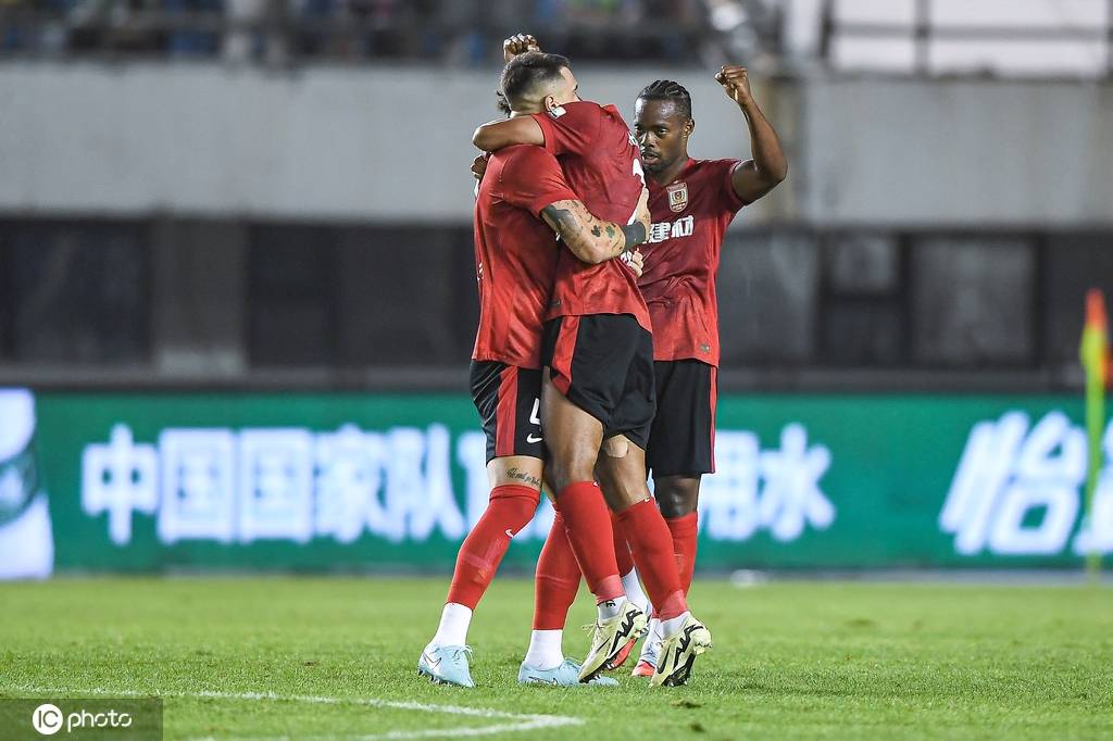 韩国K甲组联赛_中超-卡米洛建功吴亚轲扑点 亚泰1-0梅州近6轮首胜