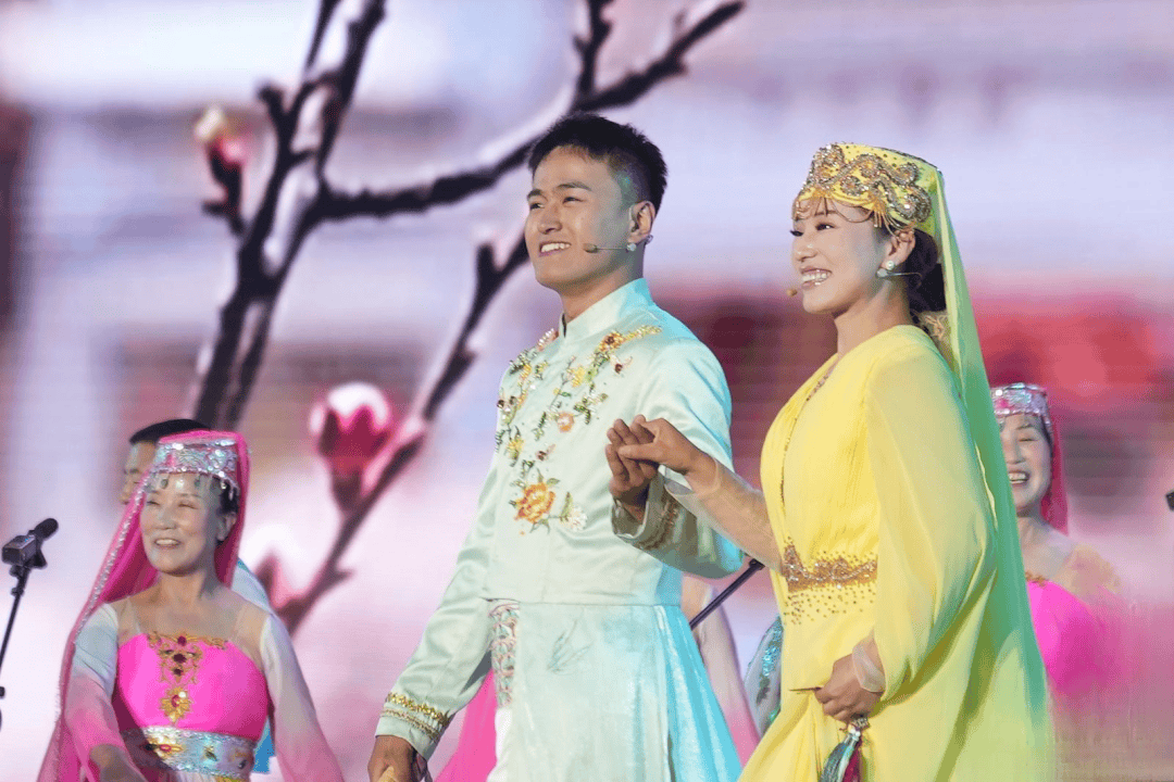 皇冠信用网登3代理_代表宁夏参赛皇冠信用网登3代理！“满天星”艺术团参加“村歌嘹亮”2025年全国集中展演