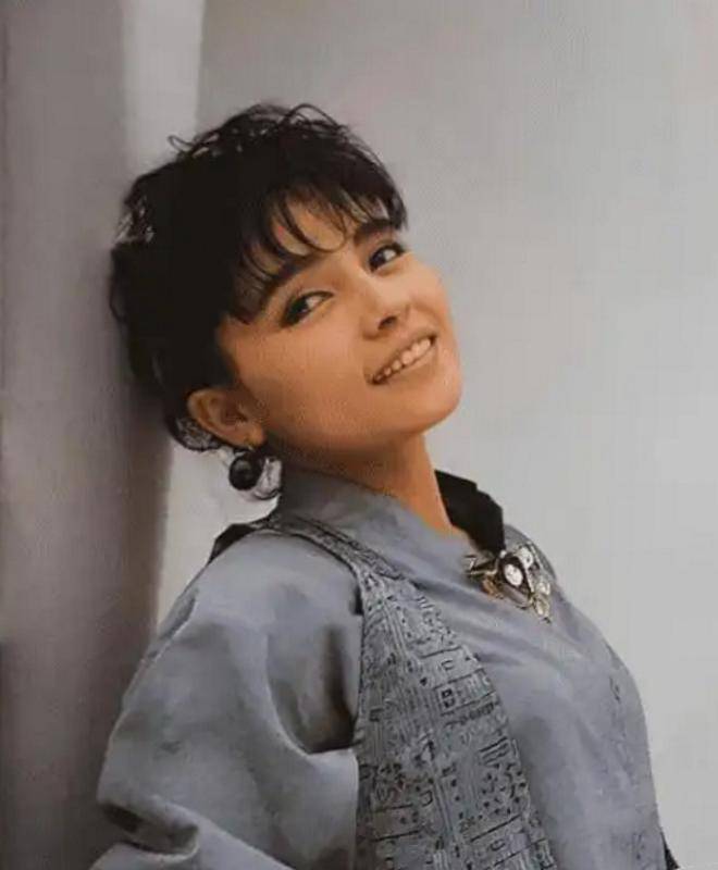 皇冠信用网账号_台湾女歌手千百惠去世皇冠信用网账号，代表作《想你的时候》《走过咖啡屋》