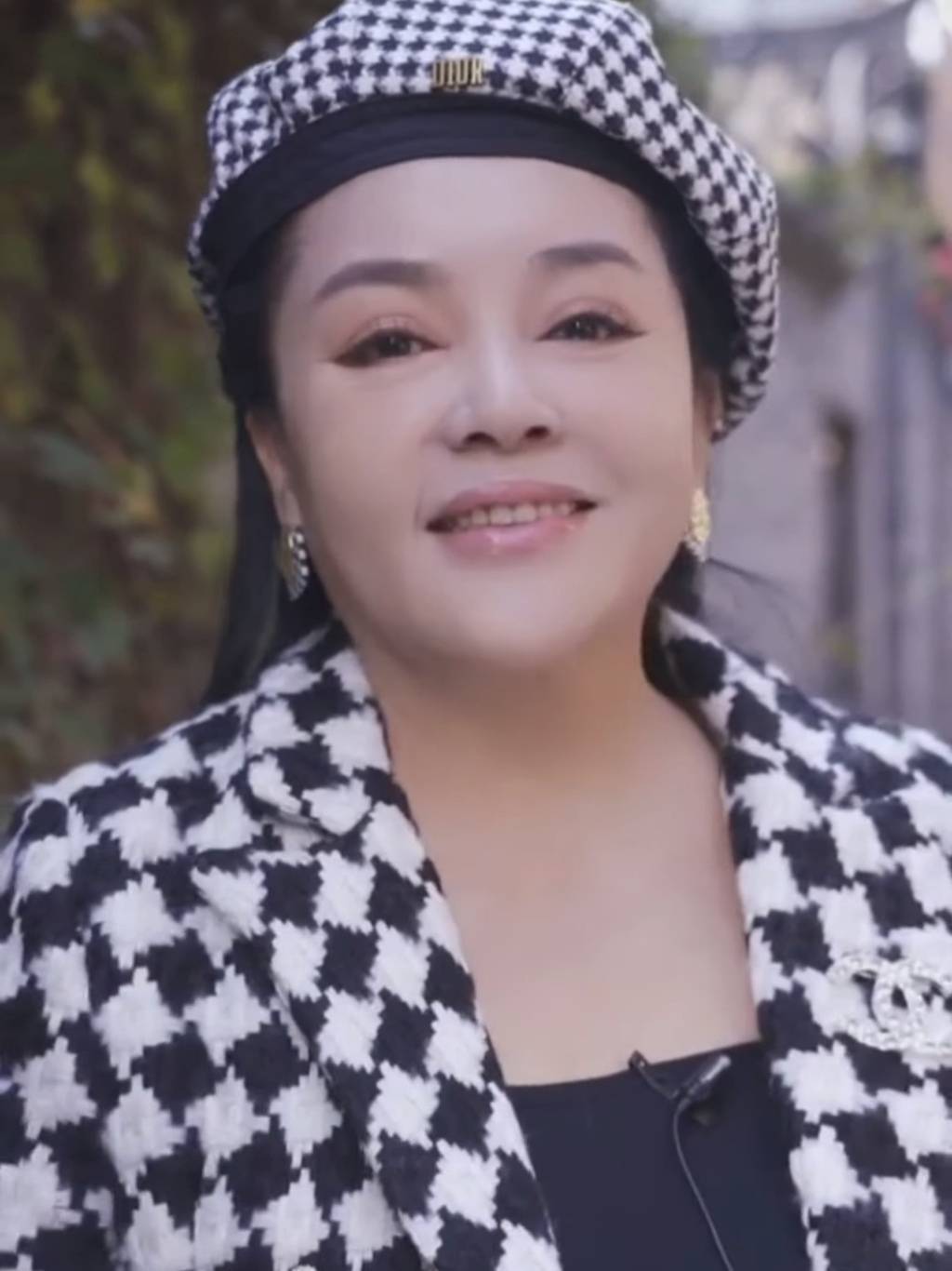 皇冠信用网账号_台湾女歌手千百惠去世皇冠信用网账号，代表作《想你的时候》《走过咖啡屋》