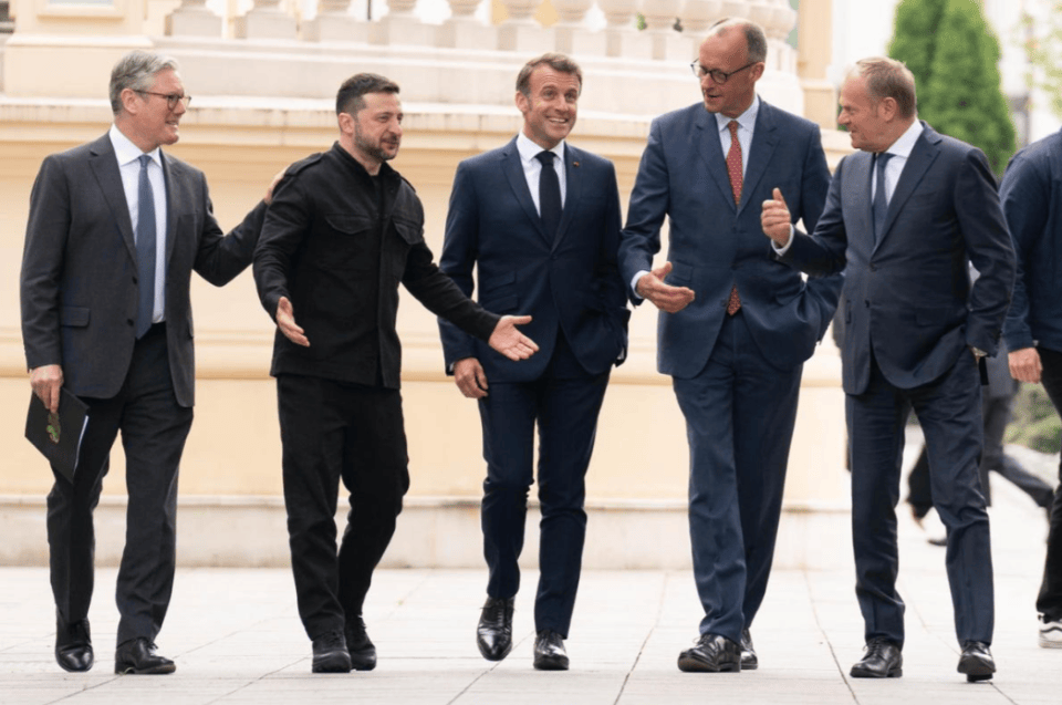 皇冠abcd类型网
_特朗普发了2个帖子皇冠abcd类型网
,暗示乌克兰再次攻打俄本土