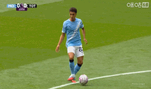 皇冠信用在线开户_半场-曼城暂0-2热刺 特拉福德失误送礼理查利森助攻约翰逊破门