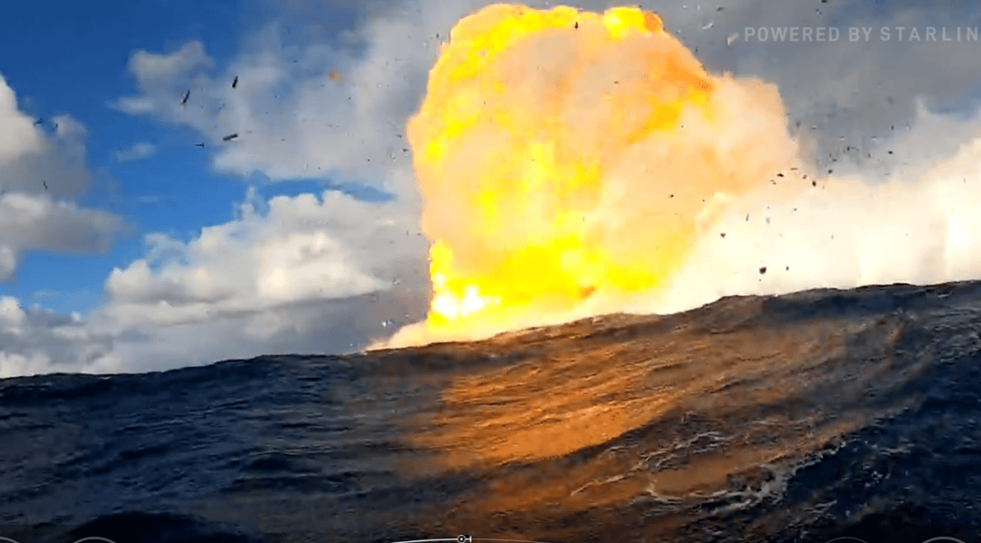 迈阿密国际vs芝加哥火焰_这次没有空中爆炸！1个小时飞越半个地球迈阿密国际vs芝加哥火焰，马斯克星舰终于成功了，现场欢呼声、鼓掌声响成一片