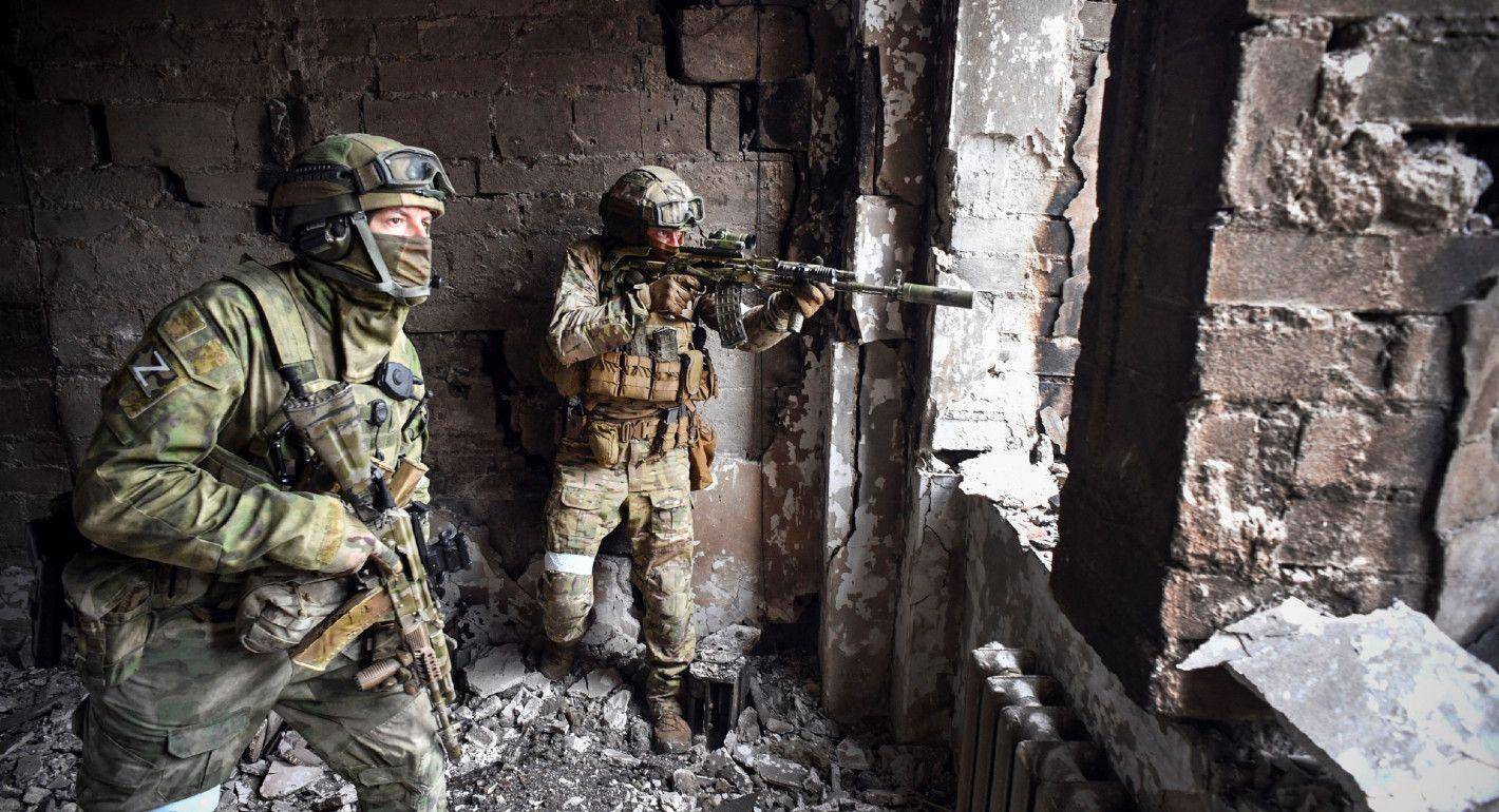 萨杜拜vs巴塔_画面曝光萨杜拜vs巴塔，俄副司令连同10名军官被团灭，有内鬼在帮乌特种部队？