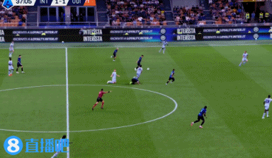 荷兰乙组联赛_半场-国米连丢两球1-2遭乌迪内斯反超 邓弗里斯破门+手球送点