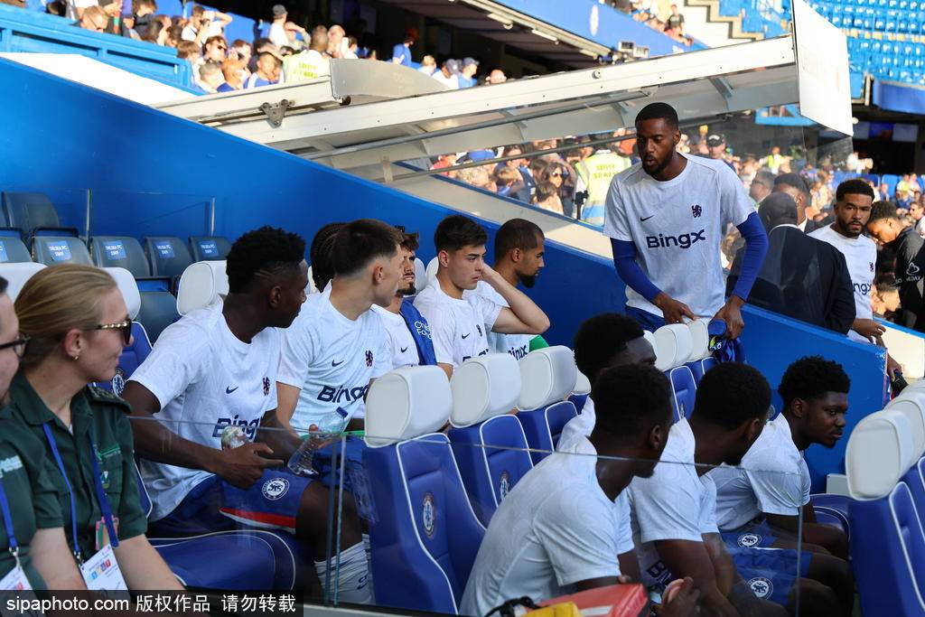 西班牙甲组联赛_切尔西大变局：奇尔韦尔转会斯特拉斯堡西班牙甲组联赛，斯特林前途未卜！