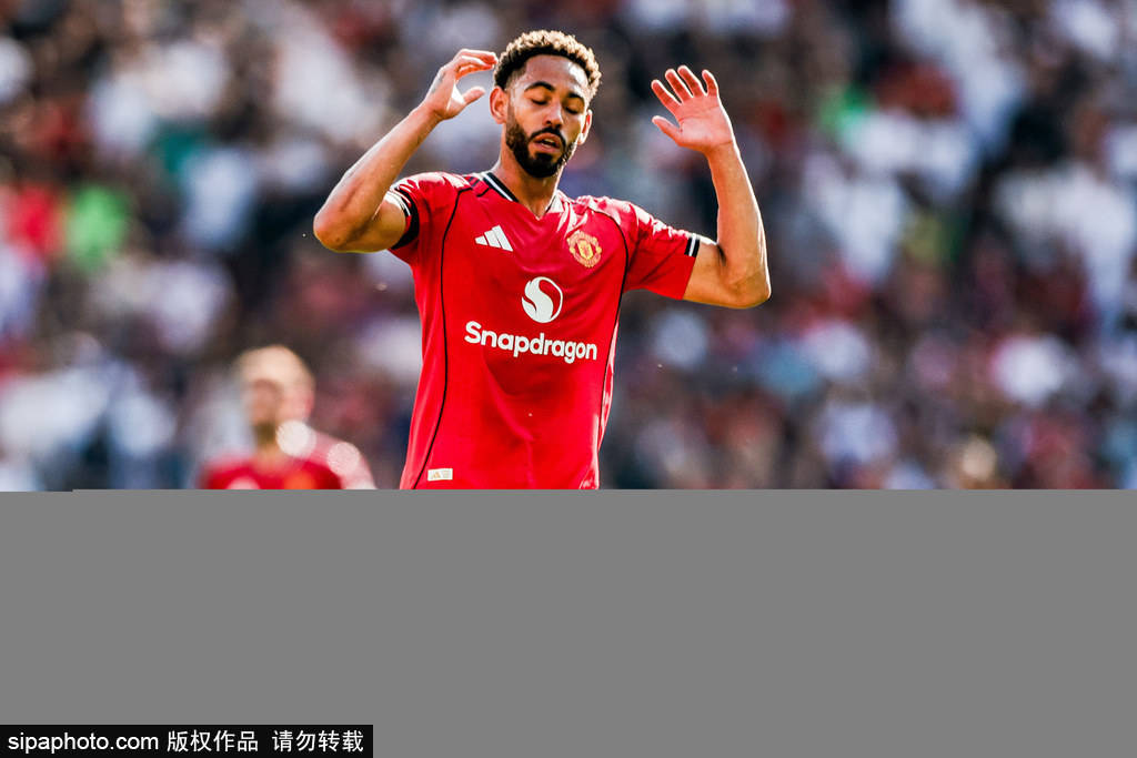 法国甲组联赛_拉门斯加盟曼联:梦想成真法国甲组联赛,期待在红魔书写新篇章!