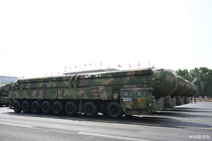 斯洛瓦茨科vs亚布洛内茨_金灿荣：阅兵式上让斯洛瓦茨科vs亚布洛内茨我大受震撼的五件大杀器