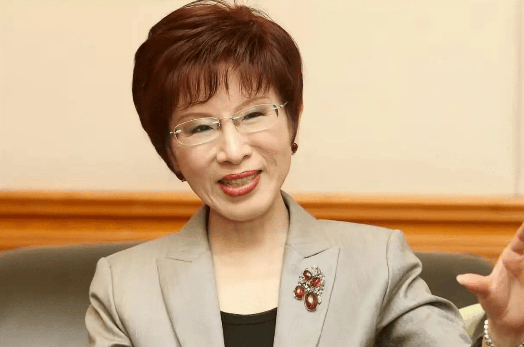 皇冠信用需要押金吗_大陆高层会见洪秀柱皇冠信用需要押金吗，握手30秒大有说法，台当局回退立场寻求自保