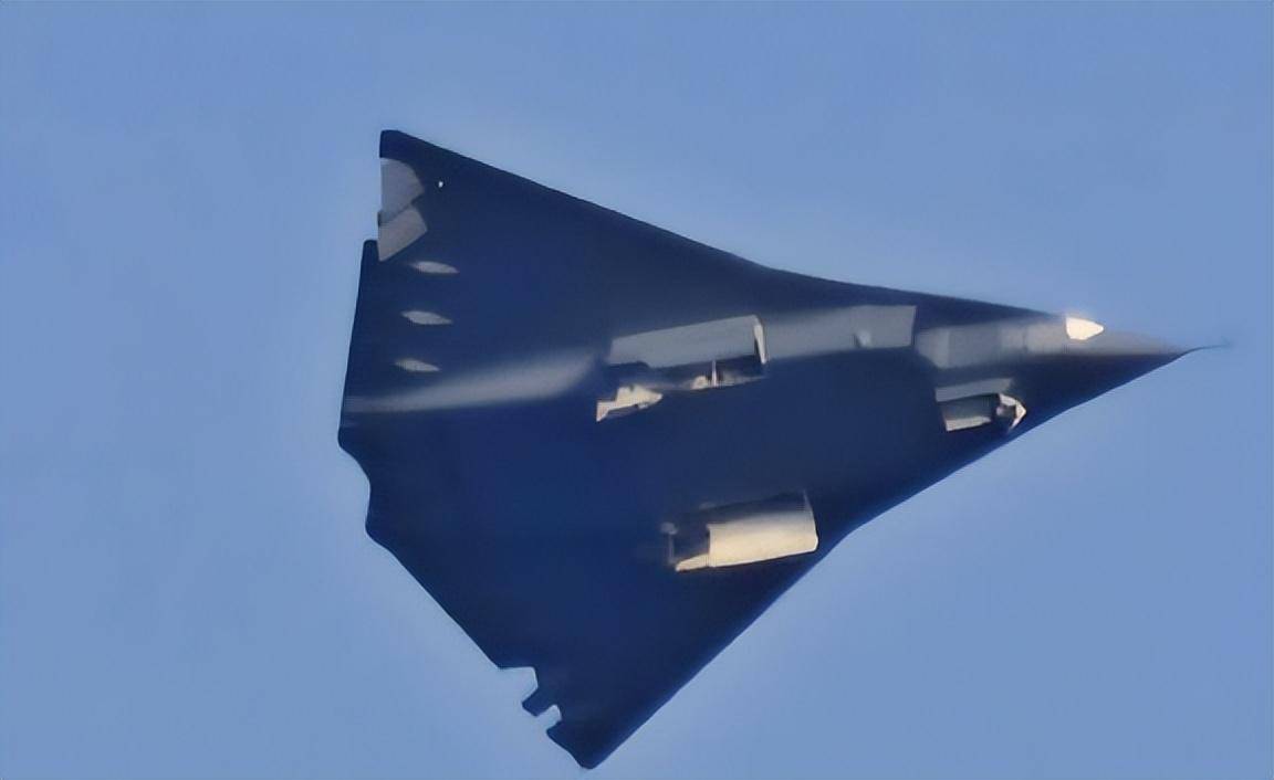 皇冠信用網出租代理_轰-20还要等多久皇冠信用網出租代理,为什么我们不着急了?轰-6N+惊雷导弹覆盖全球