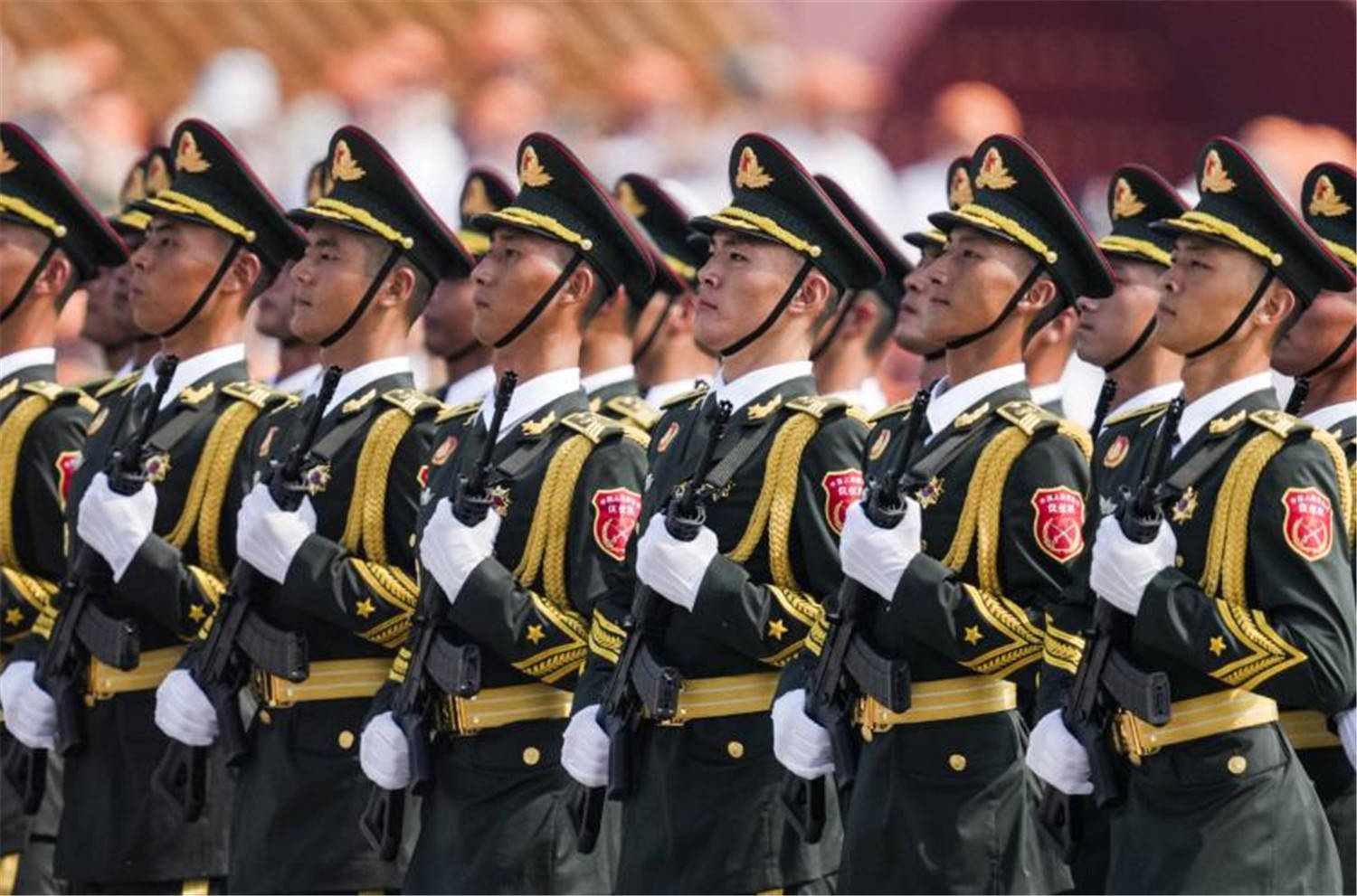 皇冠信用网代理_第1个说阅兵坏话的国家出现皇冠信用网代理，果然是它，解放军被逼出动，不惯着