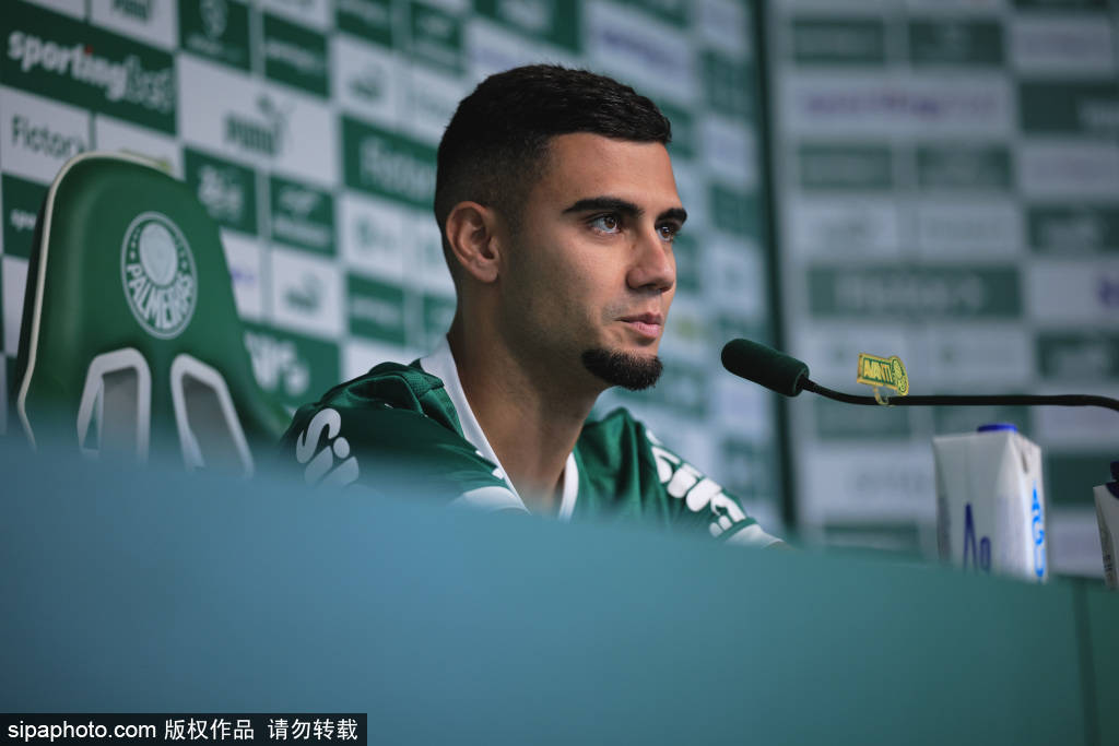 体育皇冠信用网站_巴萨与阿森纳争抢19岁“巴西赫伊森”贝内德蒂：南美最具潜力后卫的未来