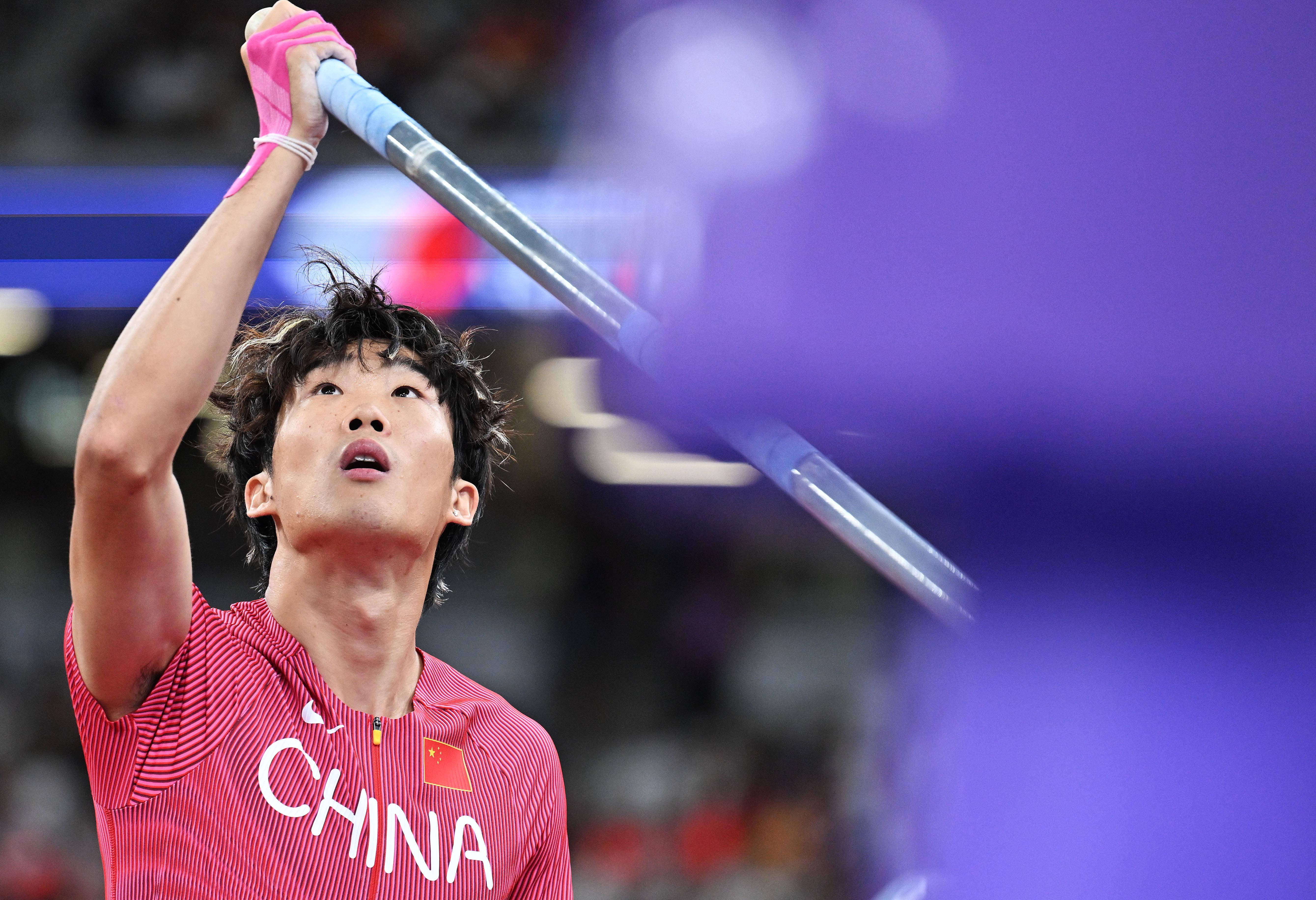 西班牙甲组联赛_（田径世锦赛）男子撑杆跳高资格赛赛况